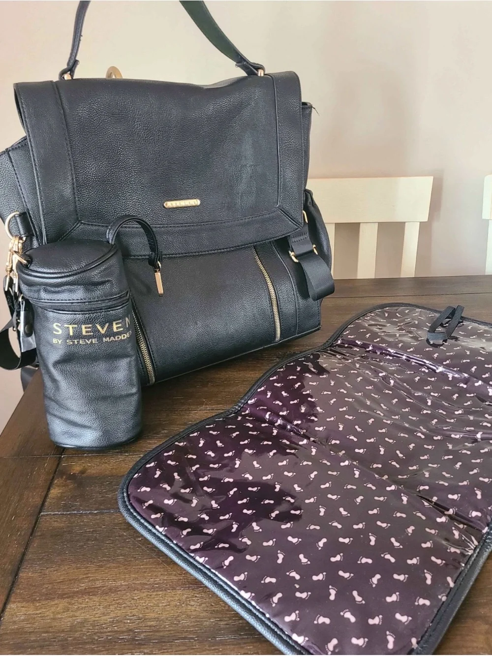 NWOT Steve Madden Black Women's Diaper Bag Tote with Bottle Holder/changing pad